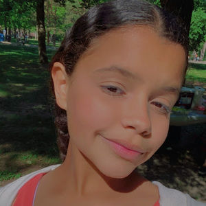 Meet your Posher, Ana júlia